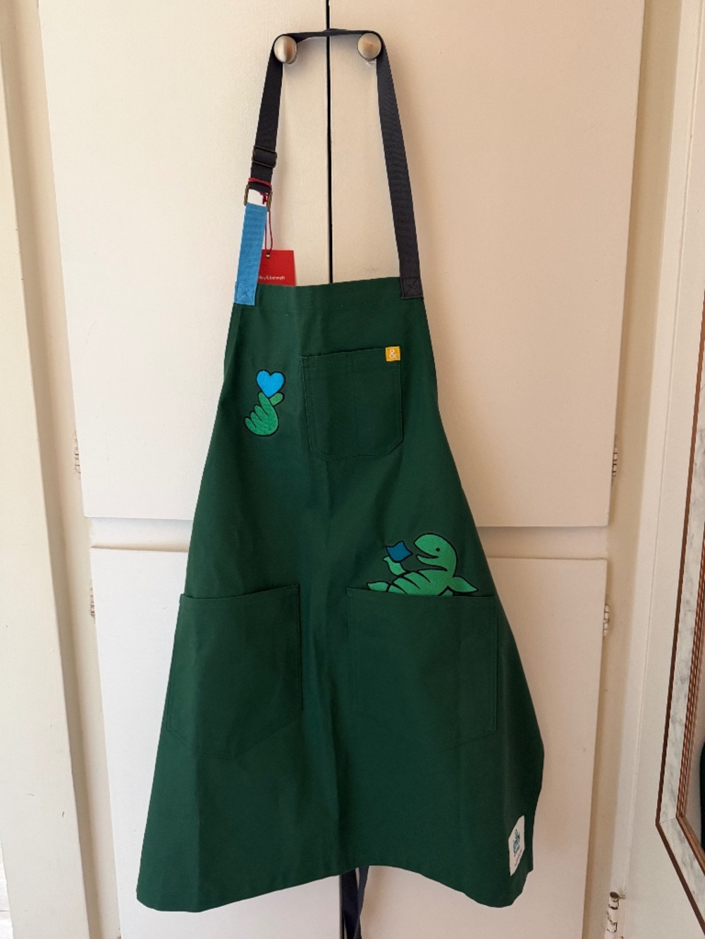 Hedley & Bennett Essential Apron Gimme Seaweed Collab NWT